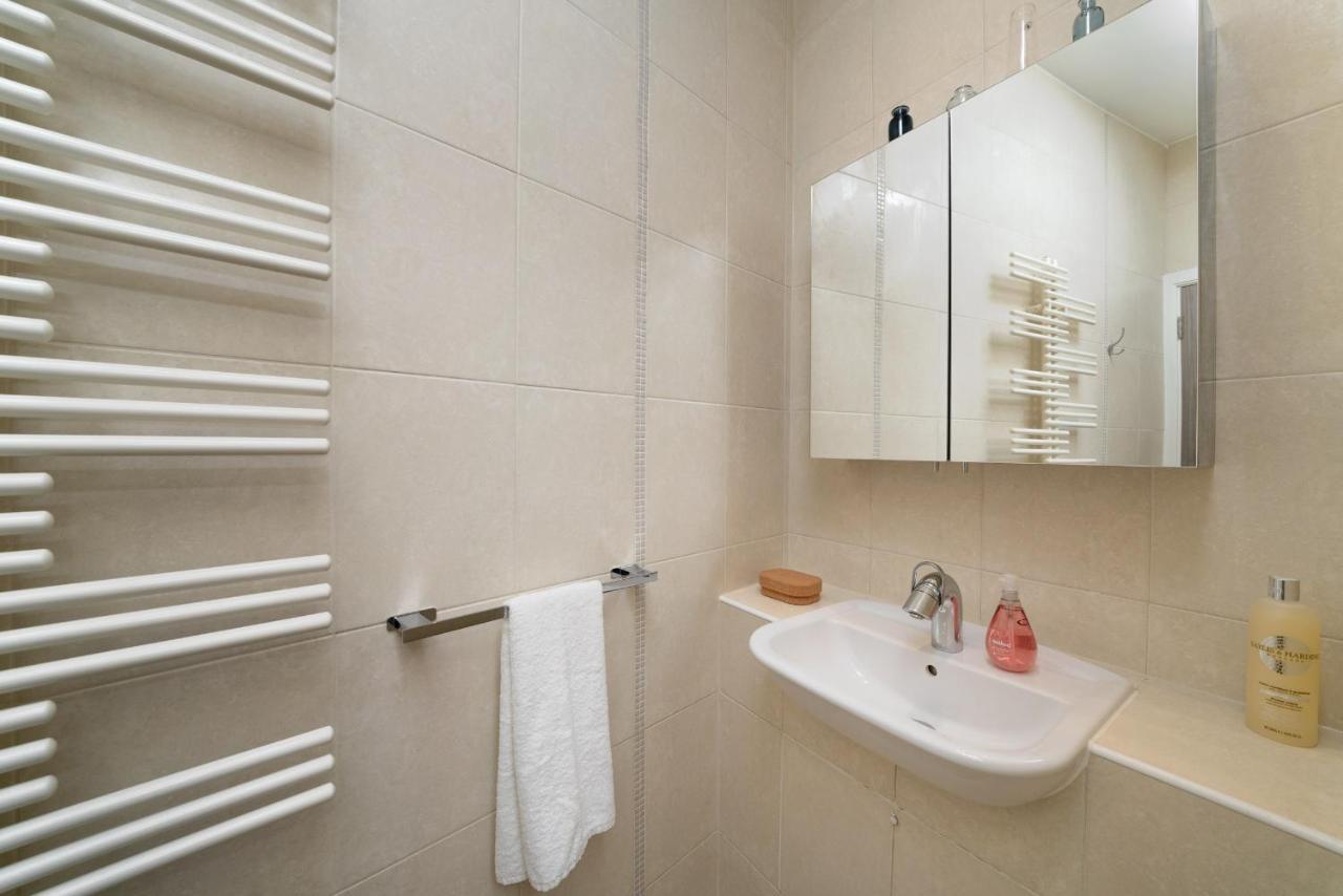 Huge & Central 3 Bedr, 4 Beds, 2,5 Bath Covent Gdn Лондон Екстериор снимка